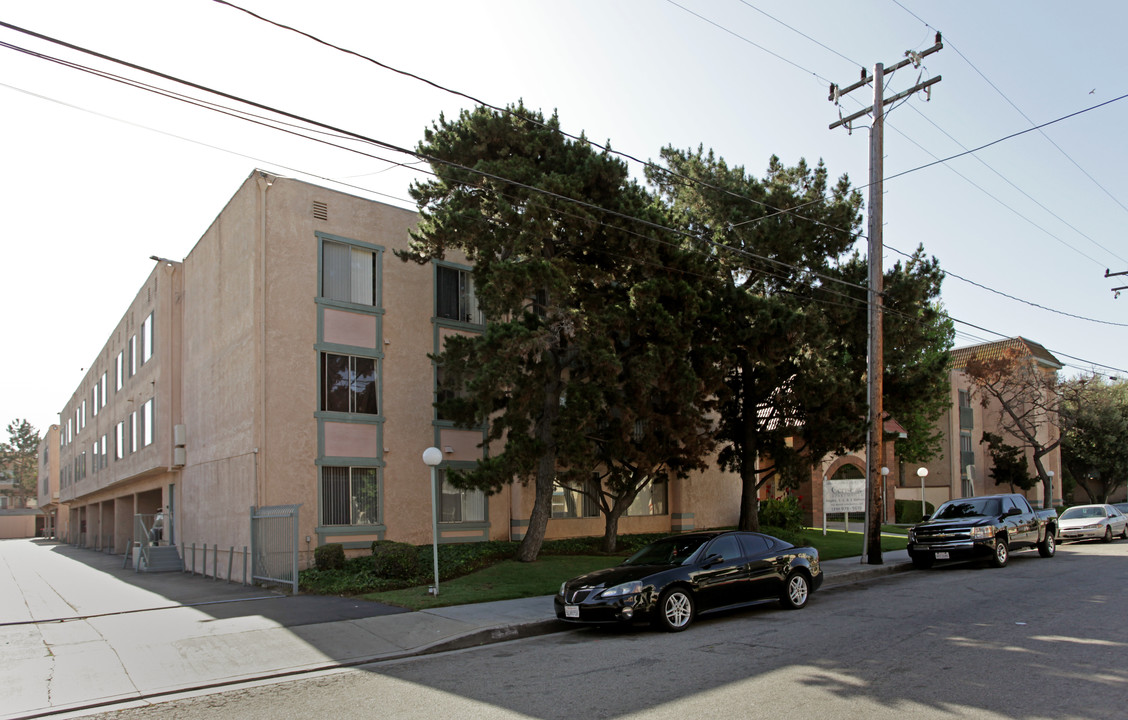 Cerise Apartments in Hawthorne, CA - Building Photo