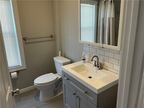 10 Marlborough St in Cranston, RI - Building Photo - Building Photo