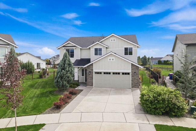 property at 949 N Synergy Ln