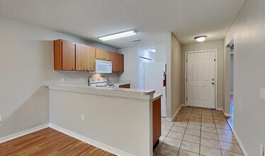 2129 Mystic Ring Loop in Kissimmee, FL - Building Photo - Building Photo
