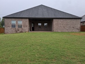 1971 Edgewood Rd in Bentonville, AR - Building Photo - Building Photo