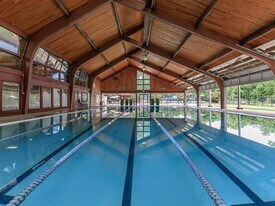 Whispering Hills Apartments in St. Louis, MO - Building Photo