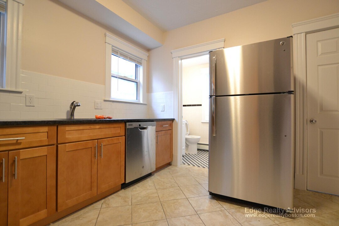 12 Chester St, Unit 2 in Boston, MA - Building Photo