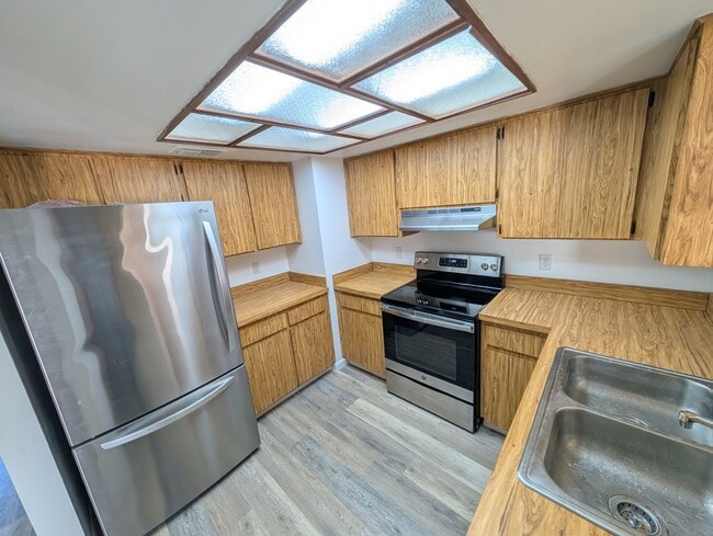 11513 Valencia Dr in Seffner, FL - Building Photo - Building Photo