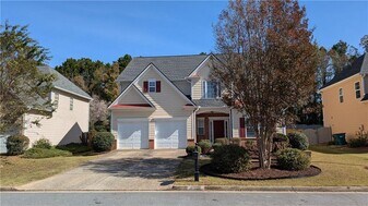 12755 Morningpark Cir in Alpharetta, GA - Building Photo