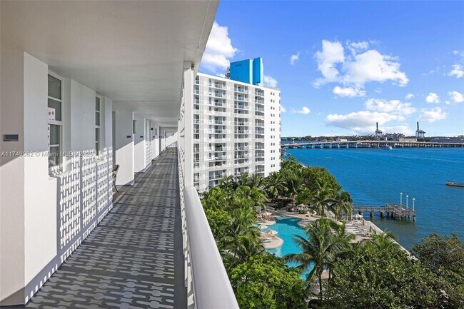 910 West Ave, Unit 0601 in Miami Beach, FL - Building Photo - Building Photo