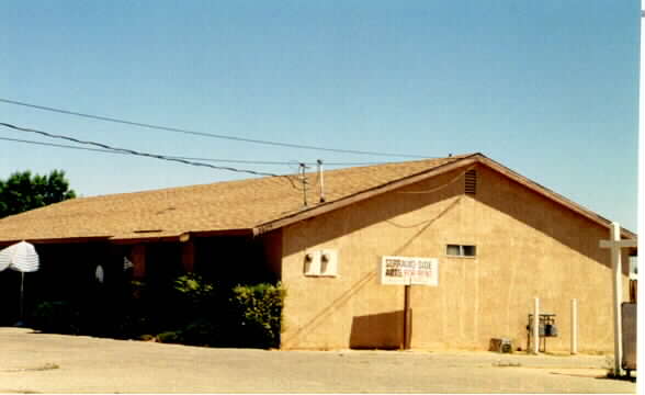 15040 Kinai Rd in Apple Valley, CA - Building Photo