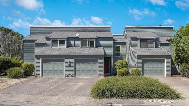 4135 NW Walnut Pl in Corvallis, OR - Building Photo - Building Photo