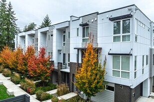 Lario in Bellevue, WA - Building Photo
