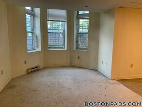 195 Park Dr in Boston, MA - Building Photo - Building Photo