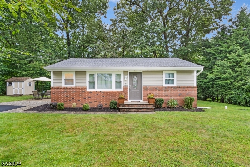 42 Acorn St in Stanhope, NJ - Building Photo