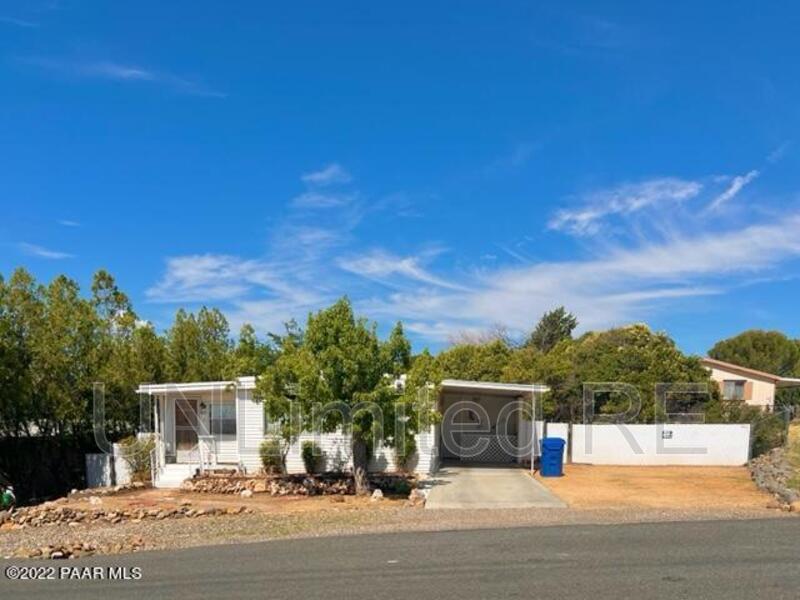 2750 N Meadowview Dr in Prescott Valley, AZ - Foto de edificio