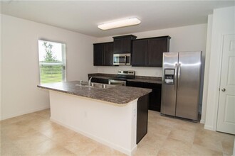 3116 Yellowstone Cir in Fort Pierce, FL - Building Photo - Building Photo