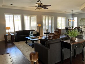 43541 Parkway Esplanade E in La Quinta, CA - Building Photo - Building Photo