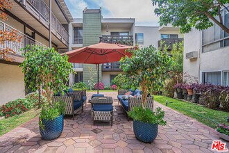 525 S Ardmore Ave in Los Angeles, CA - Building Photo - Building Photo