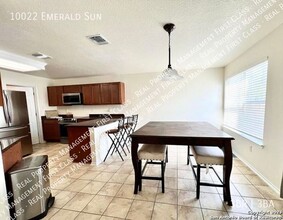 10022 Emerald Sun in San Antonio, TX - Building Photo - Building Photo