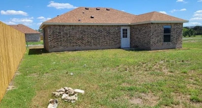 7884 Palma De Micharos Dr in Brownsville, TX - Building Photo - Building Photo