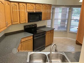 3700 Montclair Dr in Palm Harbor, FL - Foto de edificio - Building Photo