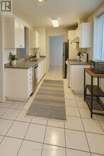 108 Finch Ave W in Toronto, ON - Building Photo - Building Photo