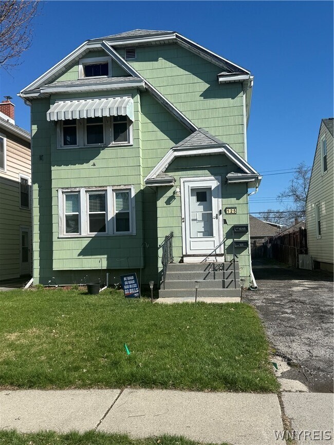 property at 125 Eiseman Ave