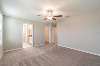 4708 Summer Savory St in Tampa, FL - Building Photo - Building Photo