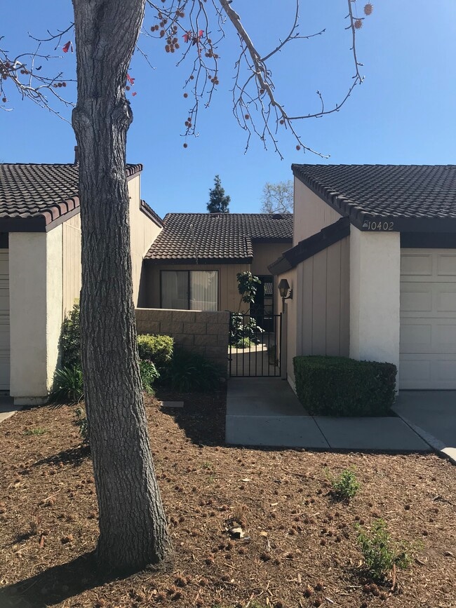 property at 10402 Boulder Ct