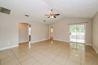 484 Heron Nest Point in Orange Park, FL - Building Photo - Building Photo