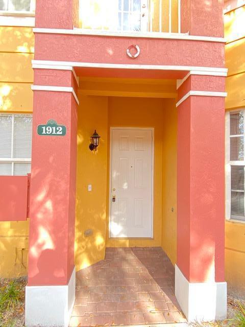 1912 Shoma Dr in West Palm Beach, FL - Building Photo