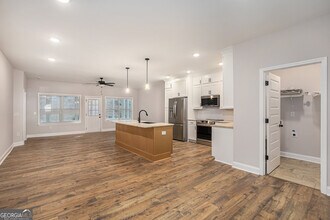 138 Crestpoint Rd in Bremen, GA - Building Photo - Building Photo