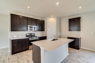 123 White Dunes Dr in Maxwell, TX - Building Photo - Building Photo
