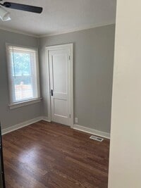 7740 Farrow Ave photo'