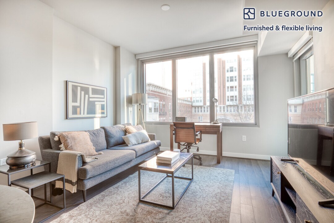 1122 N Hudson St in Arlington, VA - Building Photo