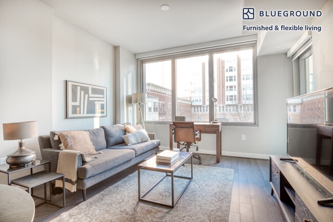 property at 1122 N Hudson St