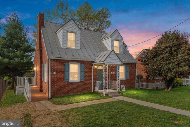 property at 108 W 12th St