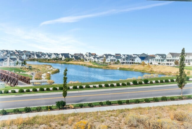 property at 4765 Isla Daybreak Rd