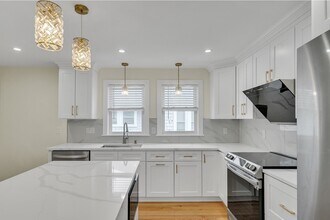 52 Holyoke St in Quincy, MA - Building Photo - Building Photo