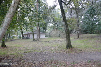 8131 Fort Caroline Rd in Jacksonville, FL - Building Photo - Building Photo