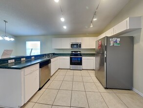 4892 Palm View Dr N in Mulberry, FL - Building Photo - Building Photo