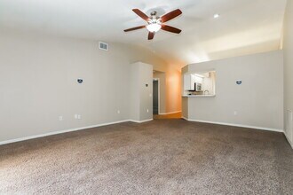 5865 Daughtery Downs Loop in Lakeland, FL - Building Photo - Building Photo