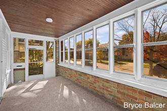 1350 Davis Ave NW in Grand Rapids, MI - Foto de edificio - Building Photo