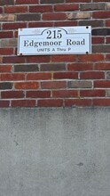 215 Edgemoor Rd in Bridgeport, CT - Foto de edificio - Building Photo