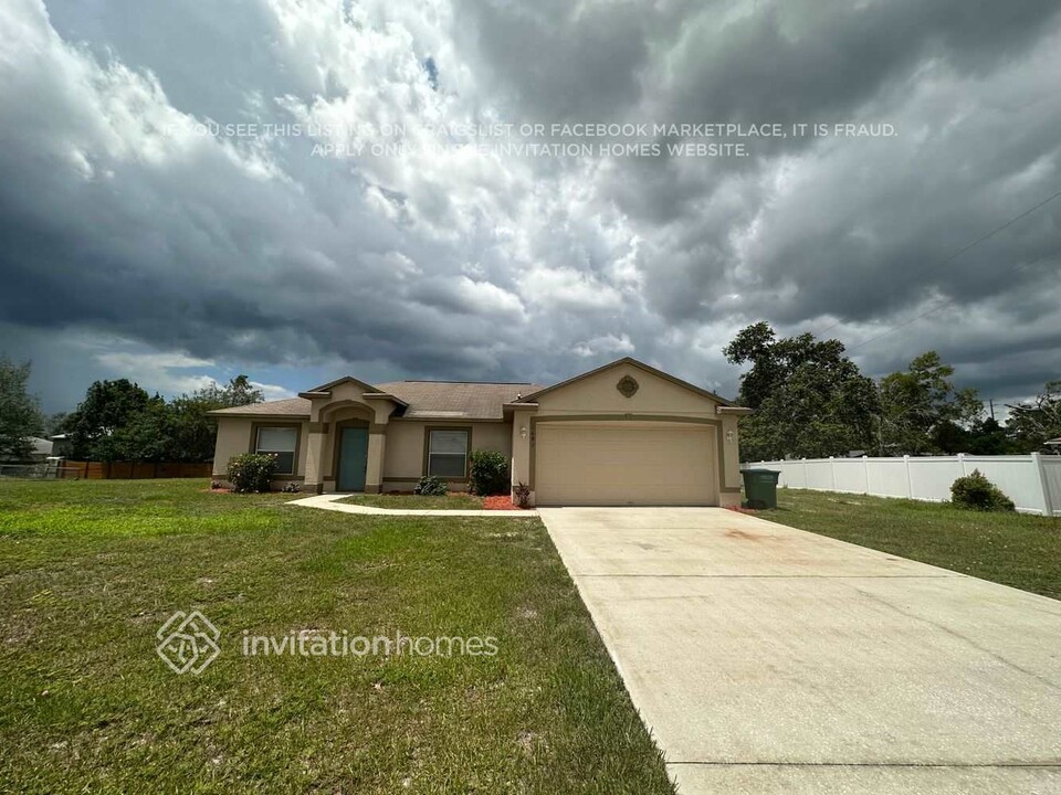 1681 Brewton Cir in Deltona, FL - Building Photo