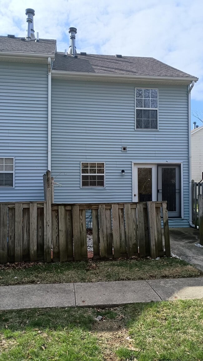 3050 Colony Ln in Springfield, OH - Building Photo - Building Photo