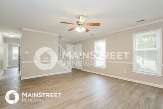 2436 Dewberry Farm Ln in Kernersville, NC - Foto de edificio - Building Photo