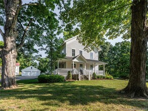 80 Old Town Park Rd in New Milford, CT - Building Photo - Building Photo