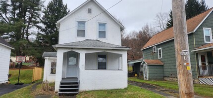 15 Robble Ave in Endicott, NY - Building Photo - Building Photo