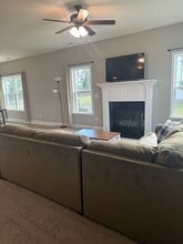 424 Willow Pond Dr in La Grange, NC - Building Photo - Building Photo