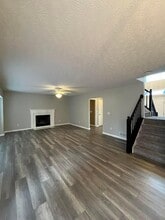 208 Caswell Dr in Gahanna, OH - Foto de edificio - Building Photo