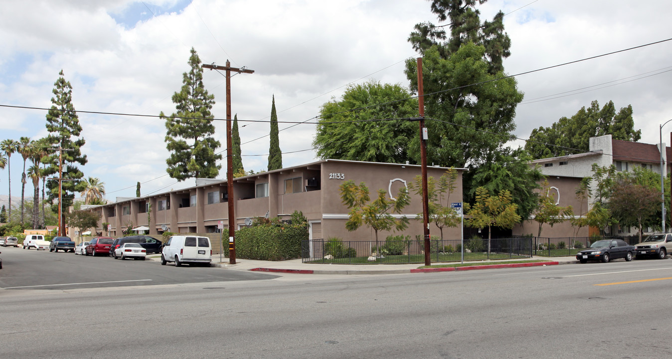 Saticoy Apartments in Canoga Park, CA - Building Photo