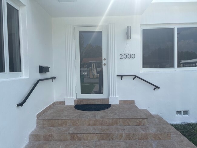 property at 2000 SW 17th St